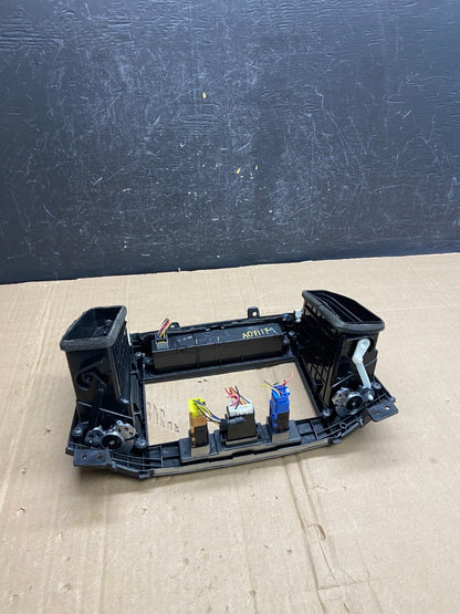 2007 to 2009 Hyundai Santa Fe Center Dashboard Radio Bezel Trim AD7117 DG5