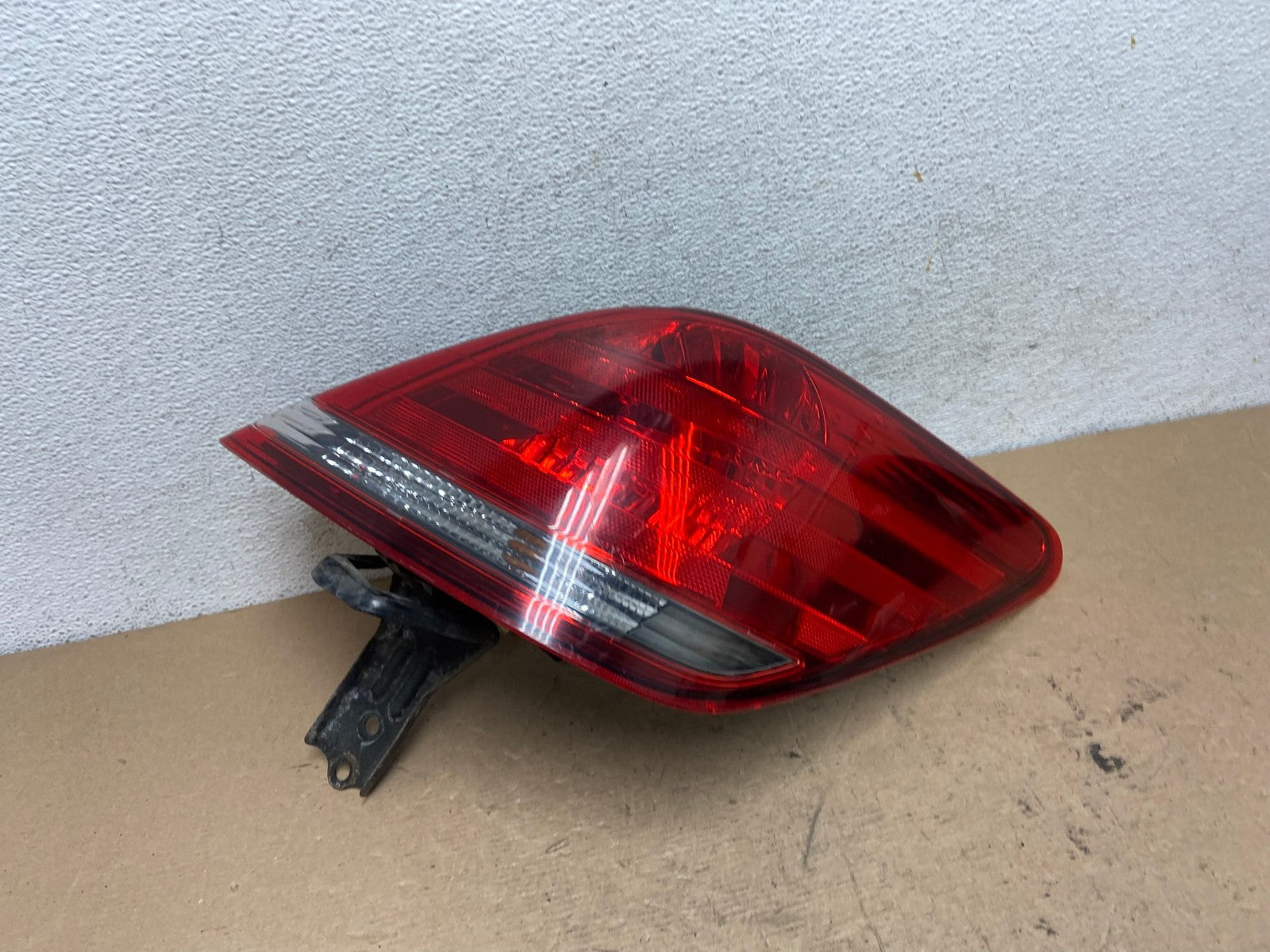 2005-2010 Toyota Avalon Right Passenger Side Tail Light AF5117 LK0