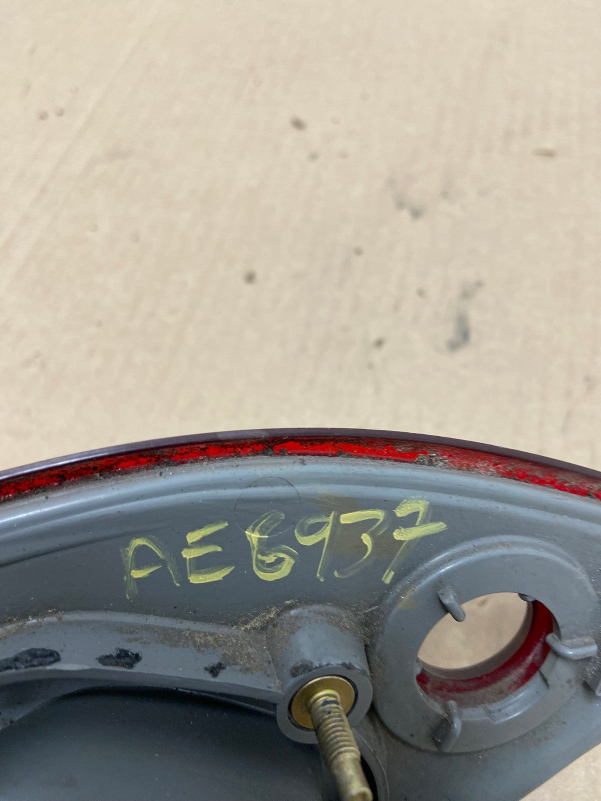 2001 2002 Toyota Corolla Right Passenger RH Side Inner Tail light AE6937 LK6