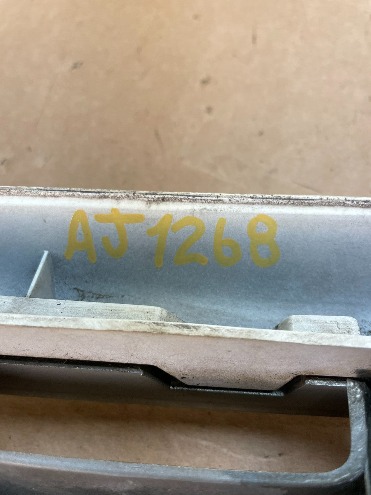 1995 to 2002 Cadillac Eldorado Front Upper Grill Grille AJ1268 DG5