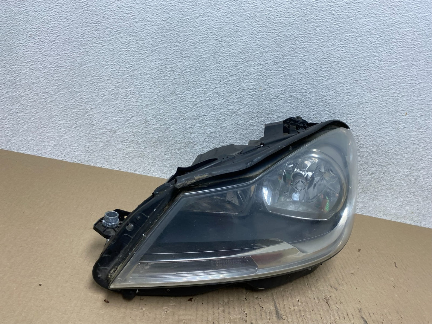 2012 to 2015 Mercedes Benz C250 Coupe Left Driver LH Side Headlight ae7078 DG2