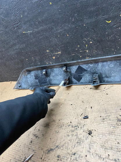 2007 to 2013 Mitsubishi Outlander Rear Hatch Tailgate Trim Molding OEM V9515 DG14