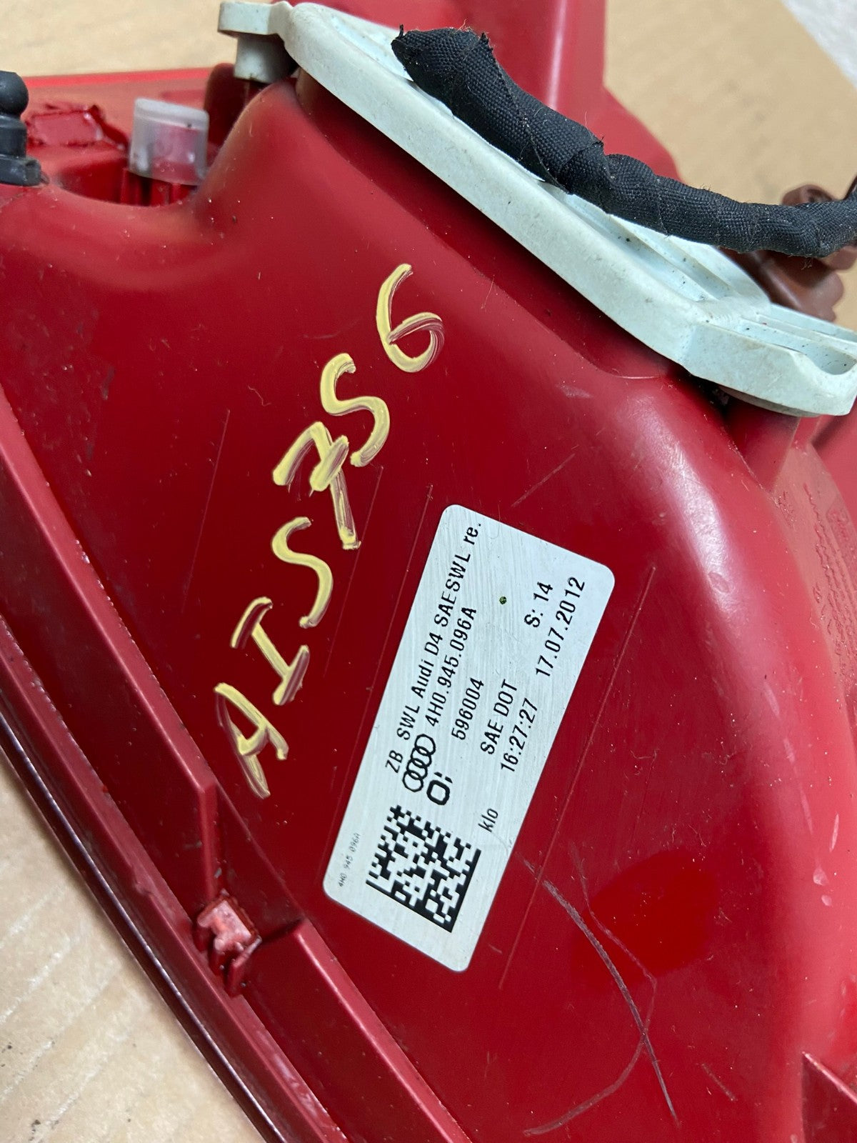 2011 to 2014 Audi A8 Sedan Right Passenger RH LED Tail Light AI5756 LK6