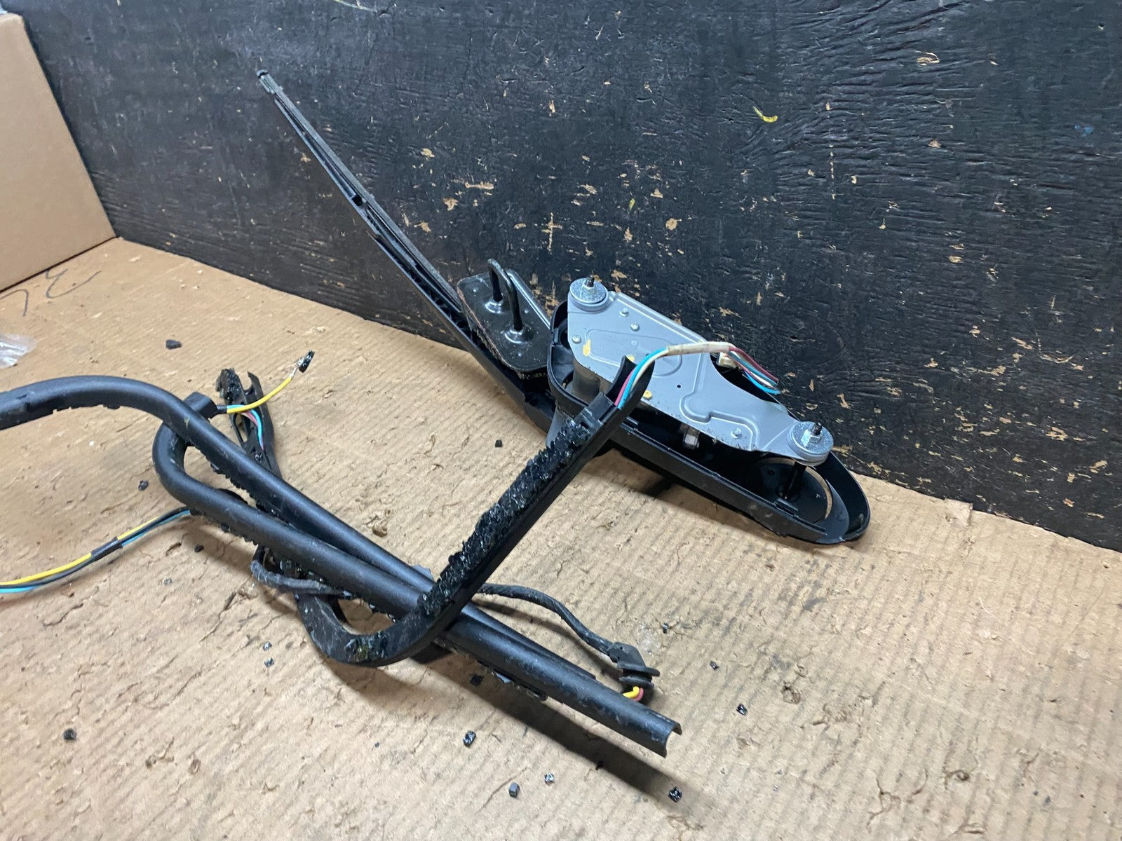 2011-2013 Jeep Grand Cherokee Tailgate Back Door Rear Wiper Motor Wiper y6704 DG5
