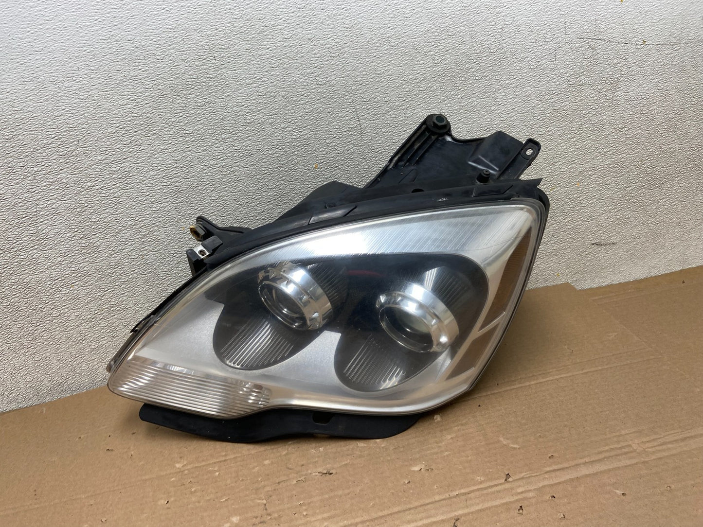 2007 to 2012 Gmc Acadia Xenon Headlight Left Driver LH Side Oem AB1351 DW0