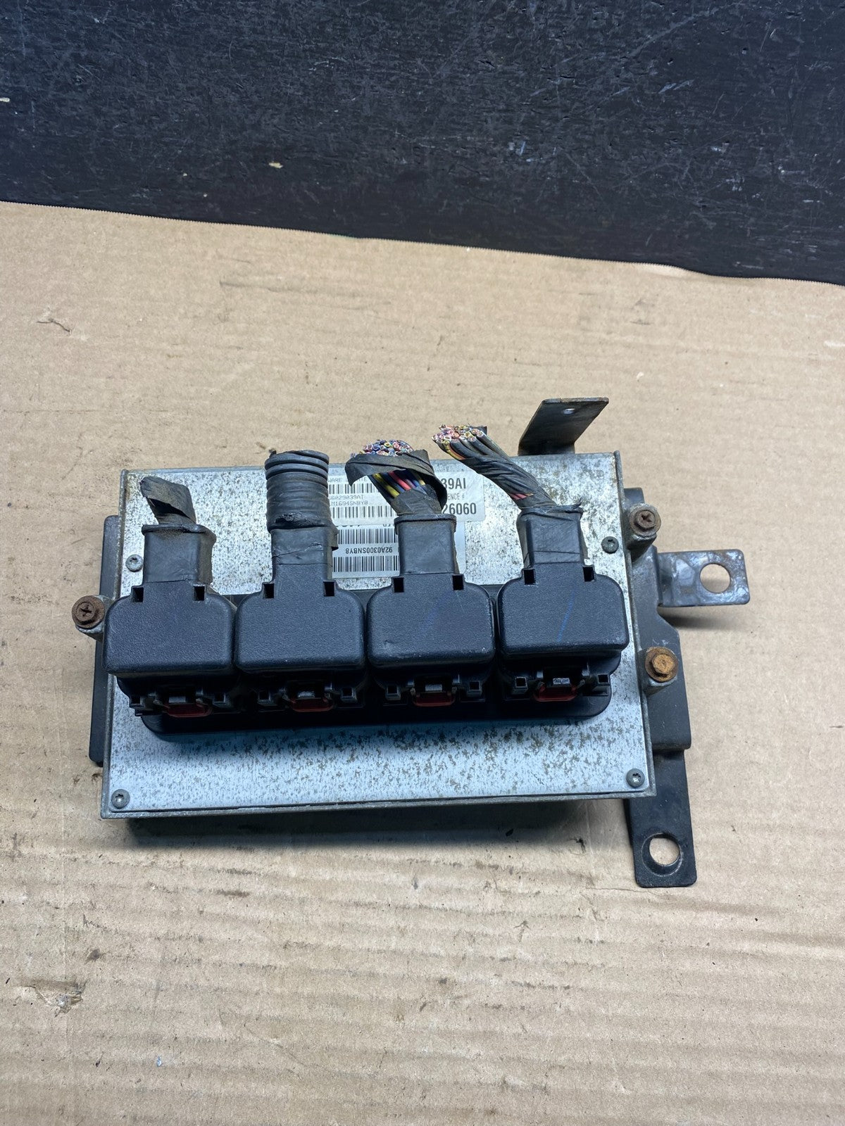 2004 Dodge Durango 5.7L Engine Computer Module ECU PCM AE0095 DG0