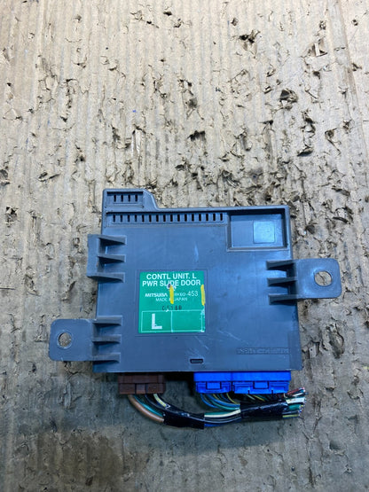 2008 - 2010 Honda Odyssey Rear Left Driver LH Sliding Door Module X4630 DG2