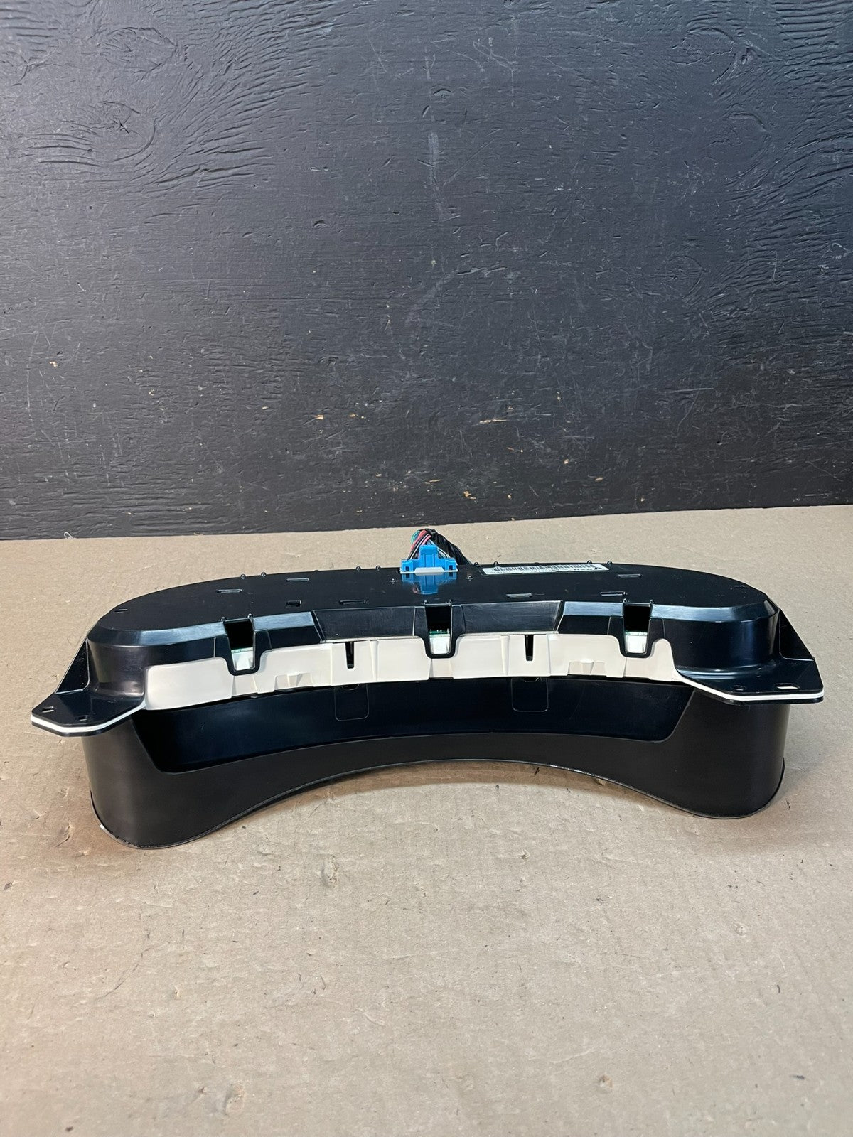 2003 to 2006 Chevrolet Silverado Yukon Cluster Gauge Speedometer AE3363 DG5