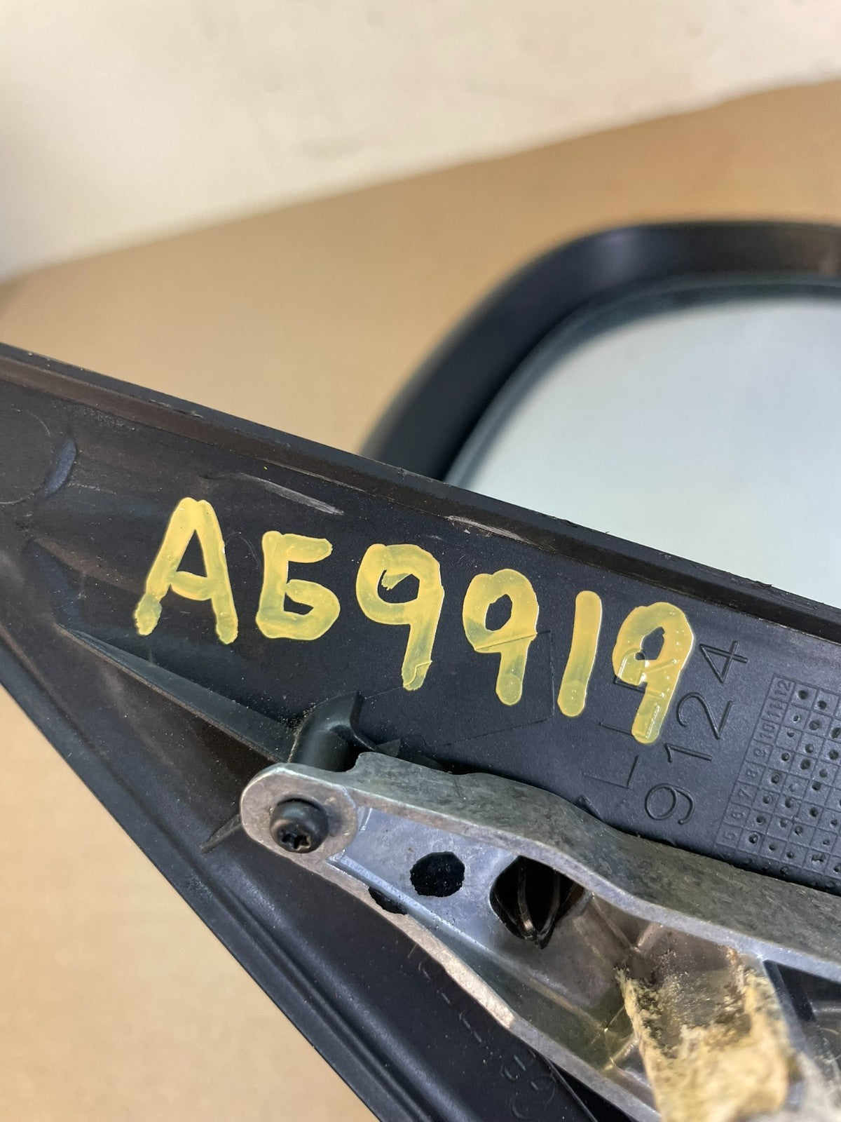 2009 to 2011 BMW 328i 335i Right Passenger Side View Door Mirror AG9919 DW10