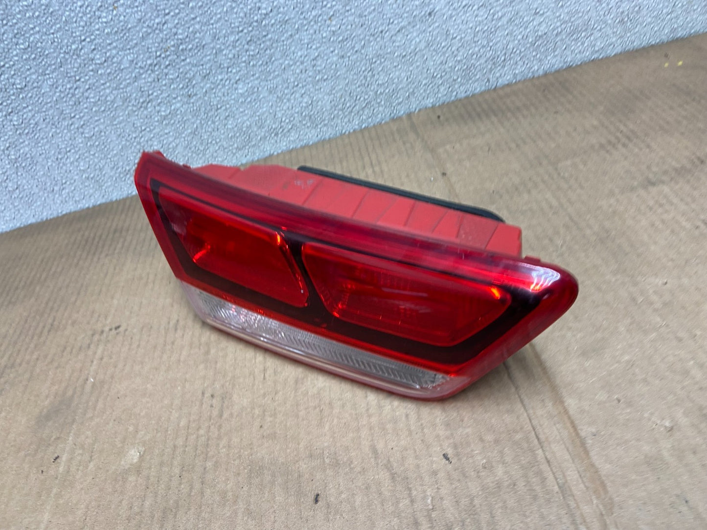 2016 - 2020 Kia Optima Left Driver LH Side LED Inner Tail Light Oem AA5319 DW1