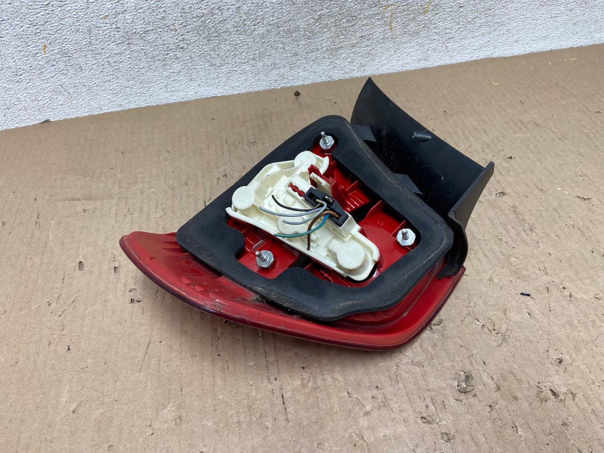 2006 2007 2008 BMW 328i 3 Series Left Driver Lh Side Tail Light AH5970 LK4