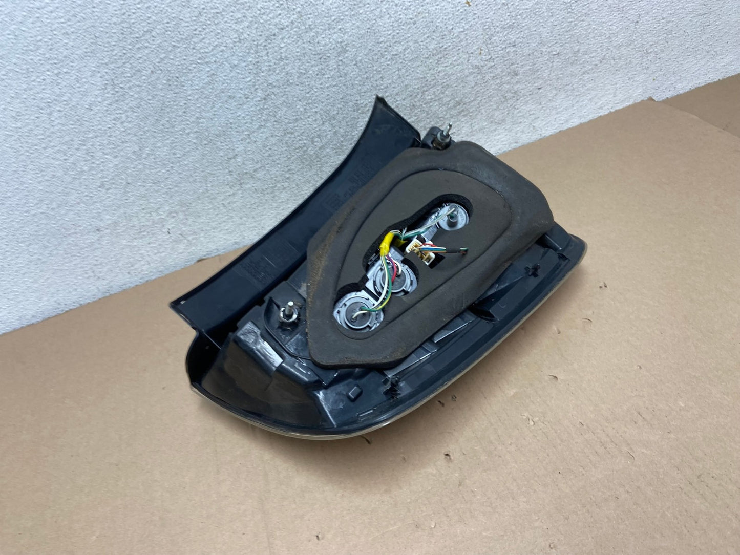 2006 to 2009 Toyota Prius Tail Light Right Passenger Side AG6628 LK5