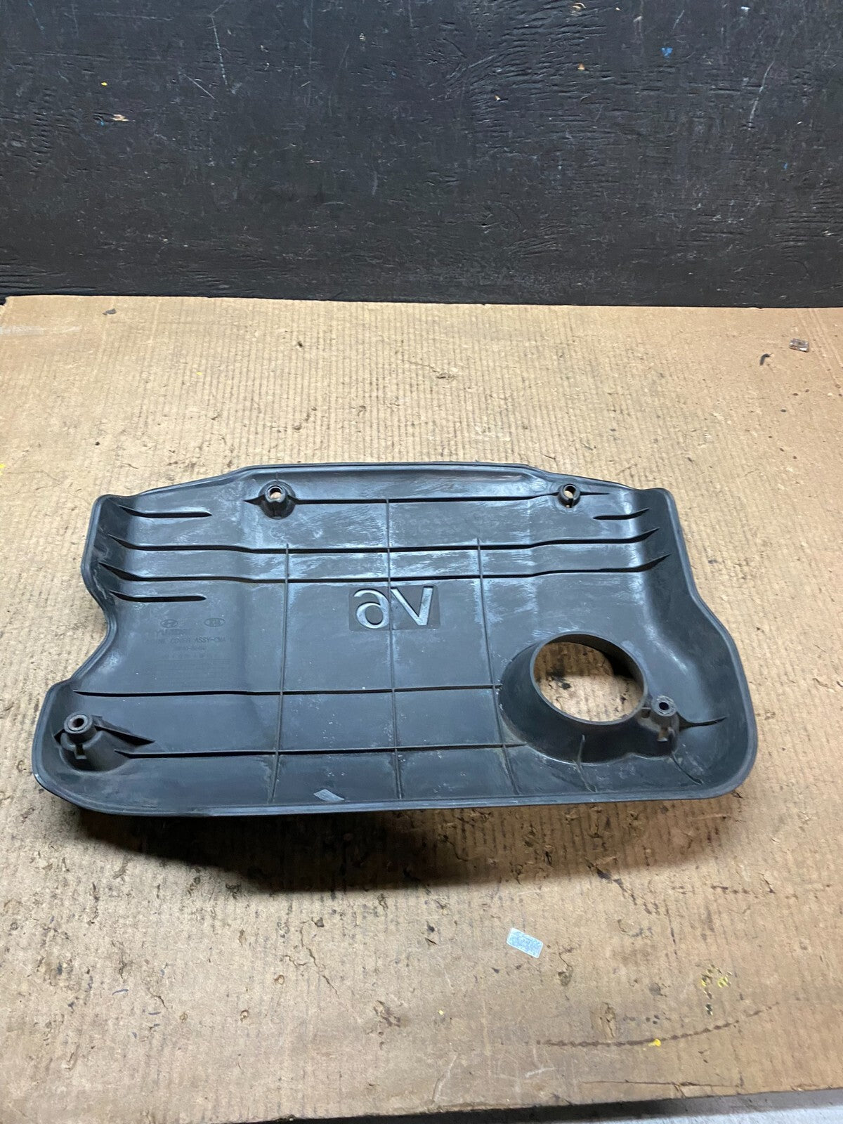 2008 - 2010 Kia Optima Rondo 2.7L V6 Engine Motor Cover H6941 PS4