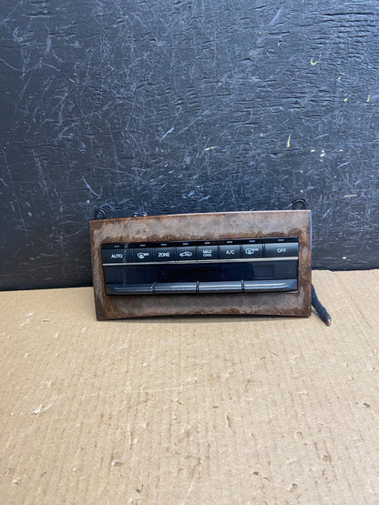 2010-2013 Mercedes W212 E350 E500 A/C Climate Control Panel AE3827 DG0
