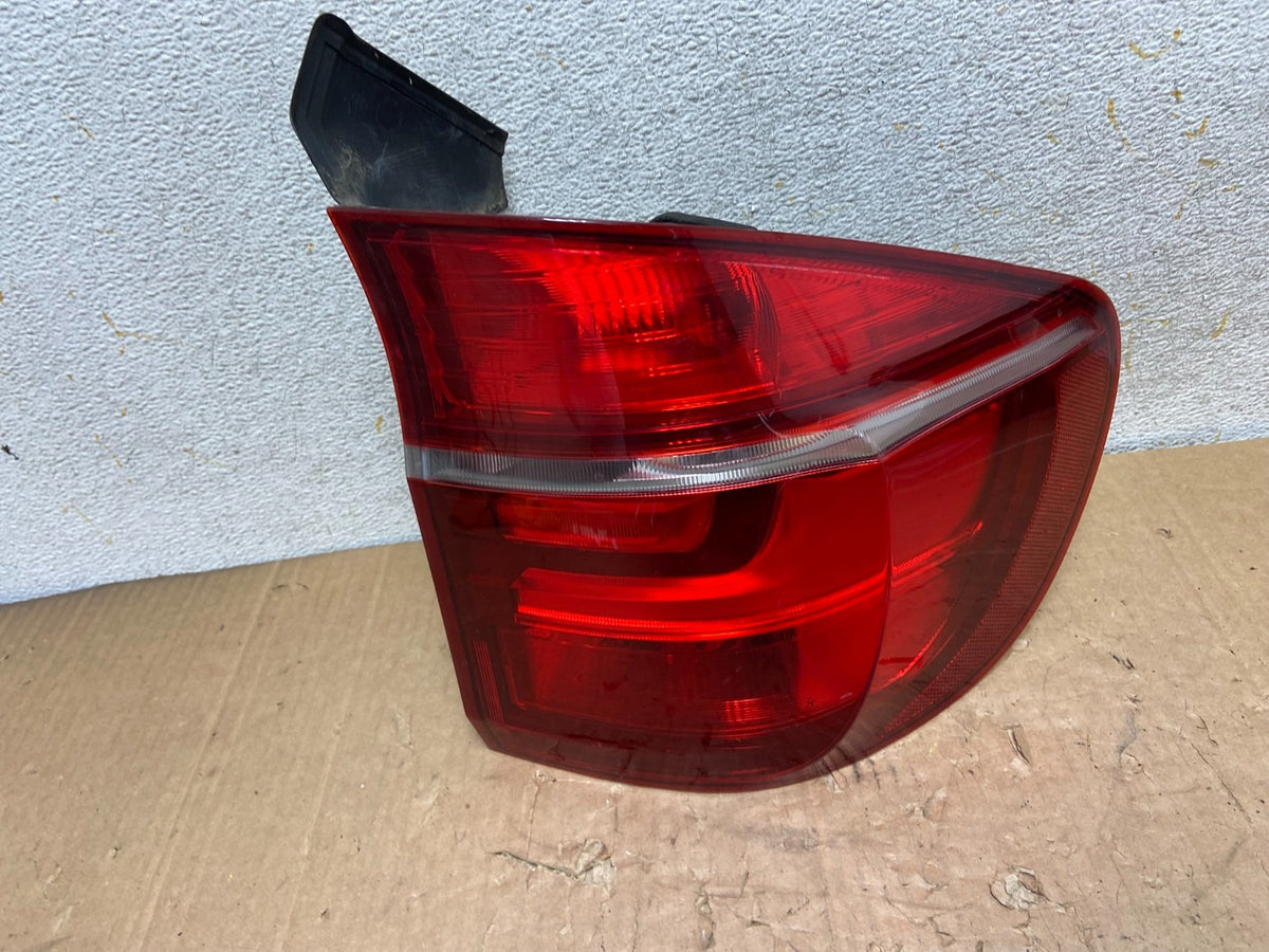 2011 2012 2013 Bmw X5 E70 Right Passenger Side Rh Tail Light AI9160 LK0