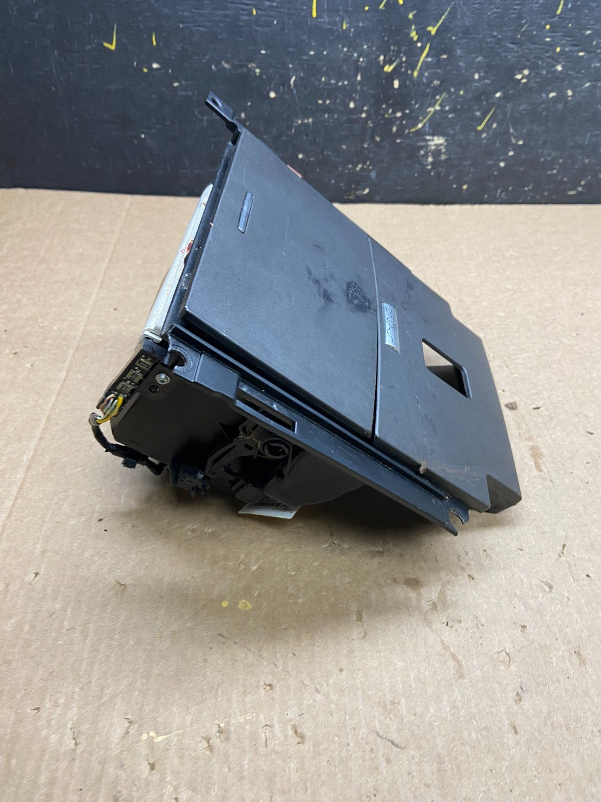 2010-2012 Ford Taurus Center Console Storage Trim Bezel OEM y2060 DG4