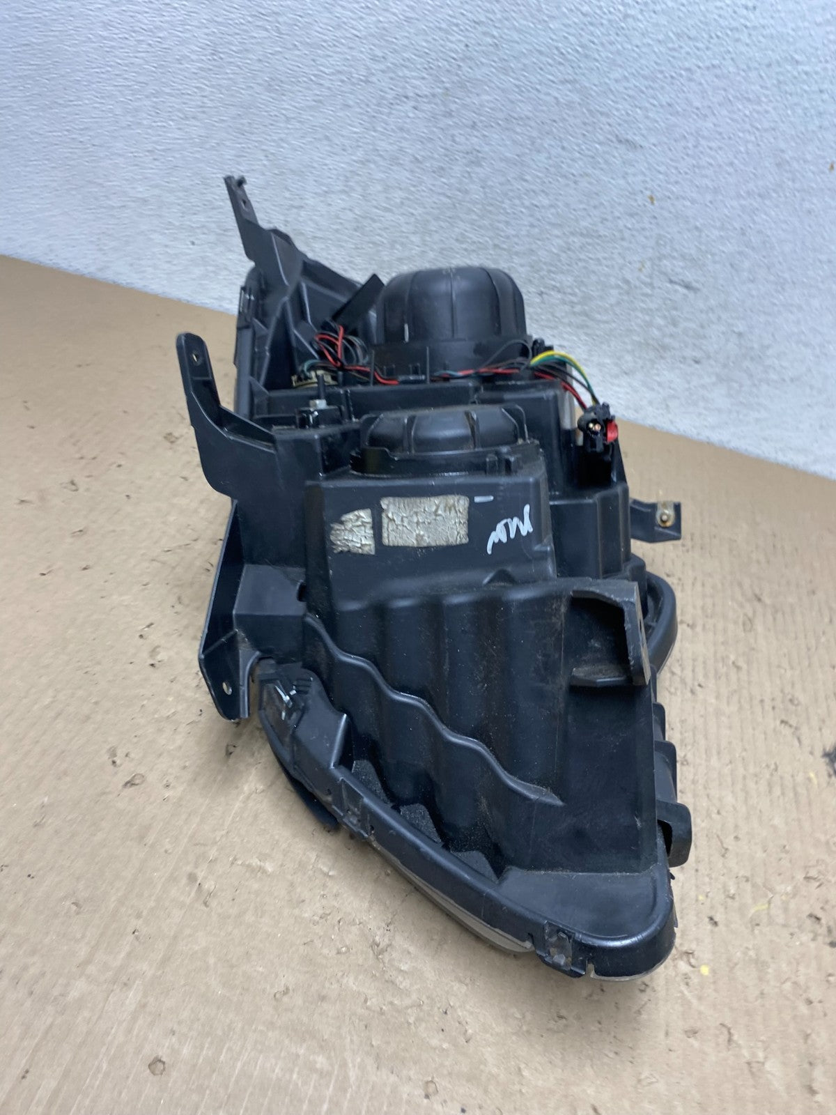 2016-2018 Chevrolet Equinox Right Passenger RH Halogen Headlight AF7193 DW8