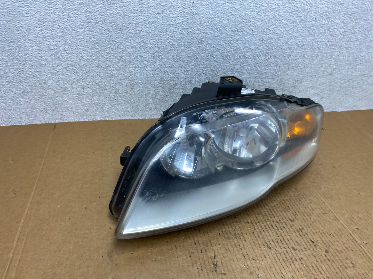 2006 2007 2008 Audi A4 Headlight Halogen Left Driver LH Side AE0378 DW2