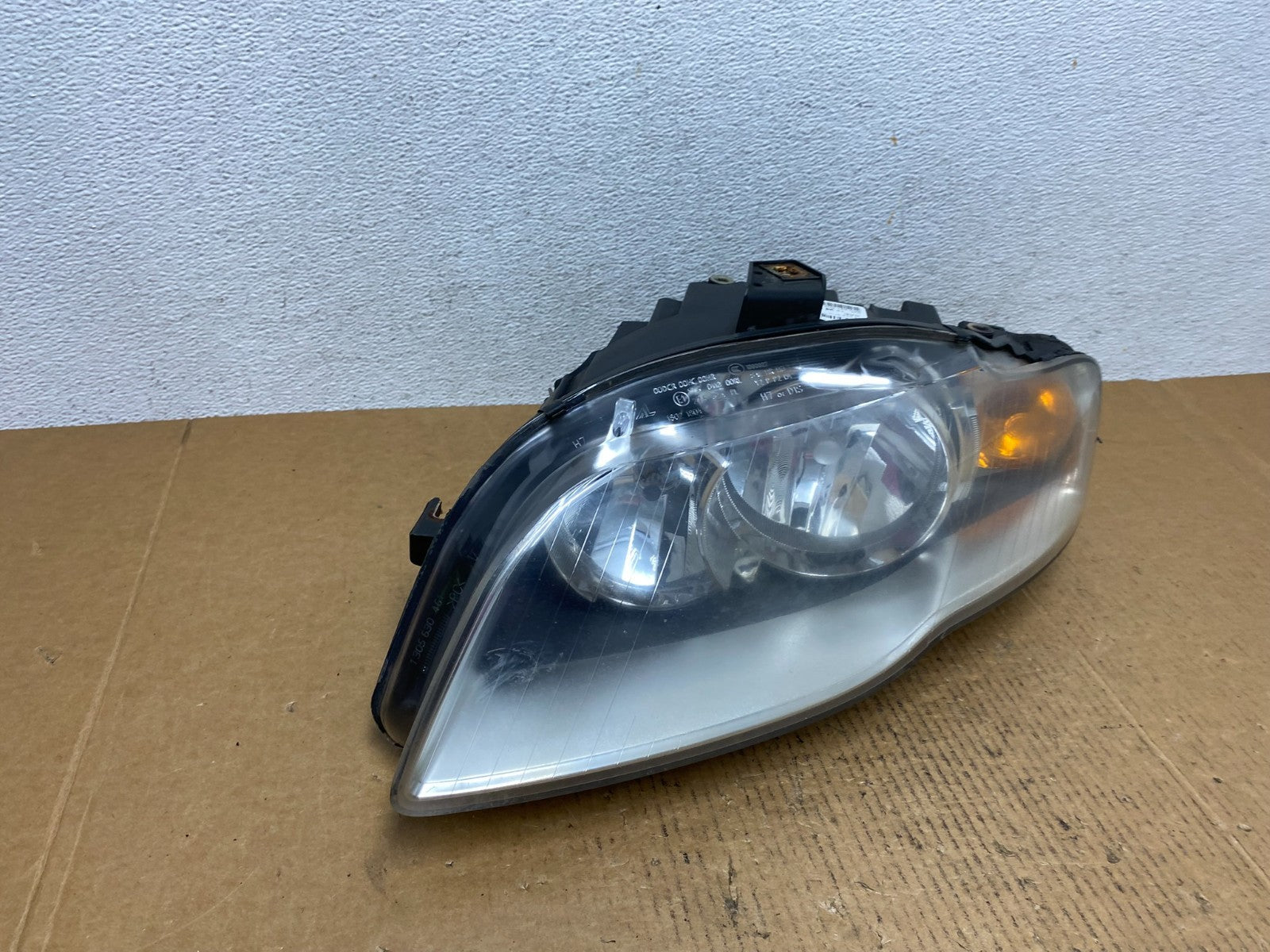 2006 2007 2008 Audi A4 Headlight Halogen Left Driver LH Side AE0378 DW2
