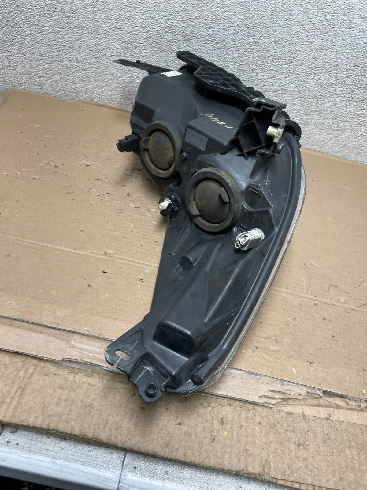 2013 - 2016 Ford Escape Headlight Left Driver Lh Side Halogen AB0049 DW9