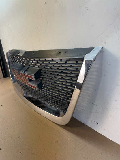 2007 to 2012 GMC Acadia Front Upper Grill Grille AG7700 DG1