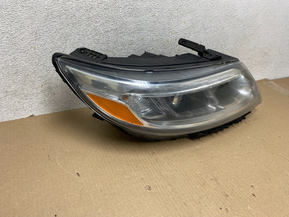 2014 to 2015 Kia Sorento Right Passenger RH Headlight Halogen AH5726 DW1