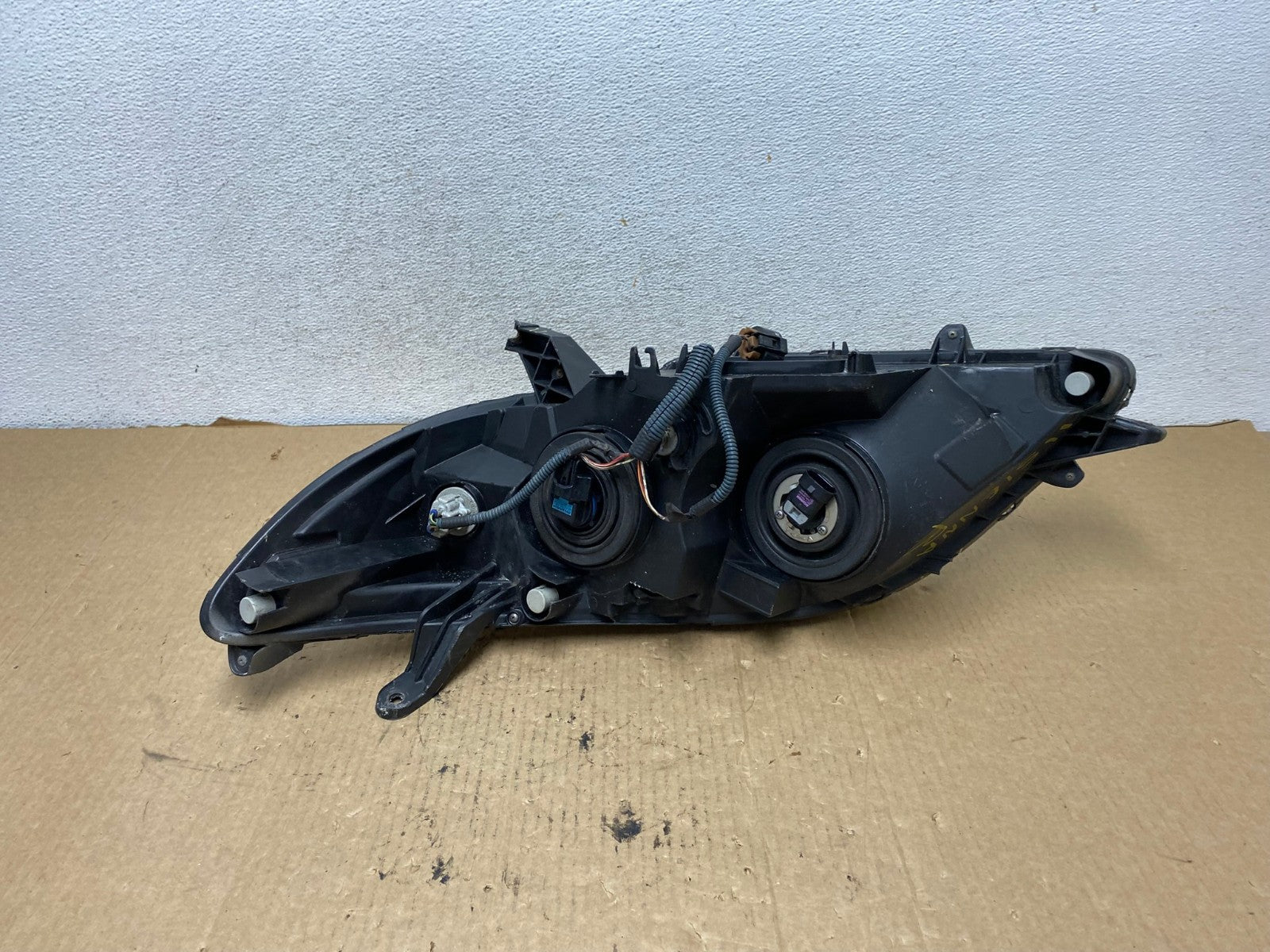 2011-2014 Toyota Sienna Right Passenger RH Halogen Headlight AG2116 LK7