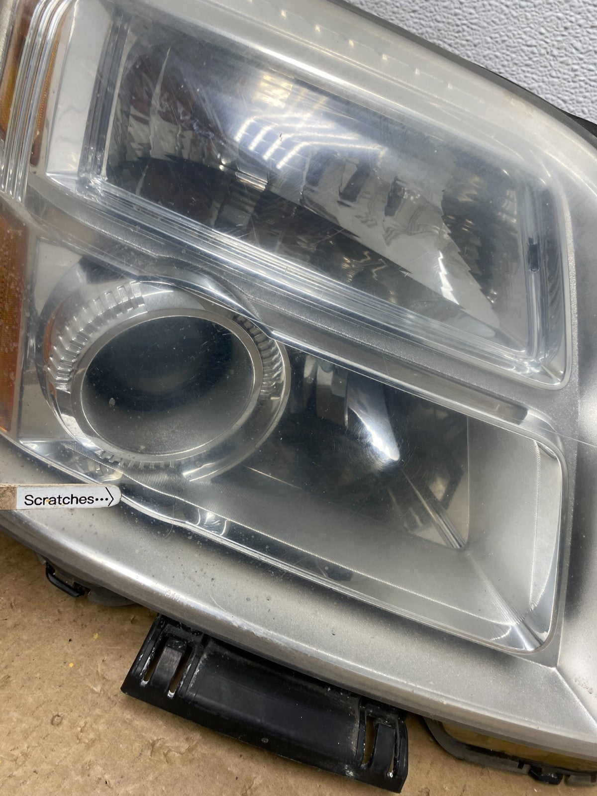 2010 to 2015 GMC Terrain Halogen Passenger Right Rh Side Headlight Oem AC1357 DW3