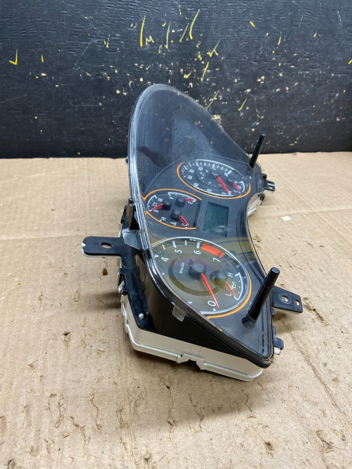 2005 Nissan Armada Speedometer Cluster Gauge Oem ab2303 DG1