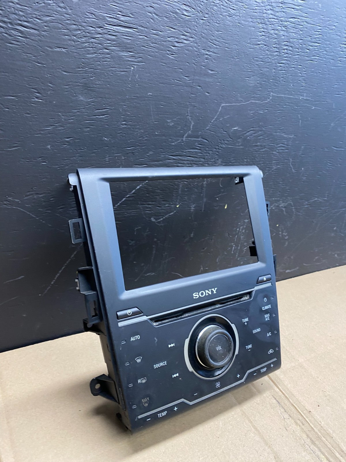2014 - 2015 Ford Fusion Center Radio CD Player Sony Climate Control OE AB8691 DG2