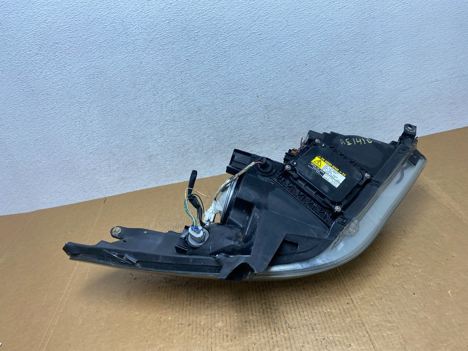2007 - 2008 Toyota Solara Left Driver LH Xenon Headlight AE1416 DW8