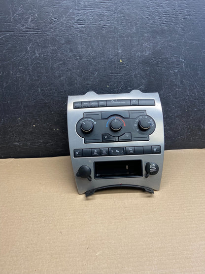 2005 to 2007 Jeep Commander Grand Cherokee A/C Climate Control Bezel ah1256 DG0