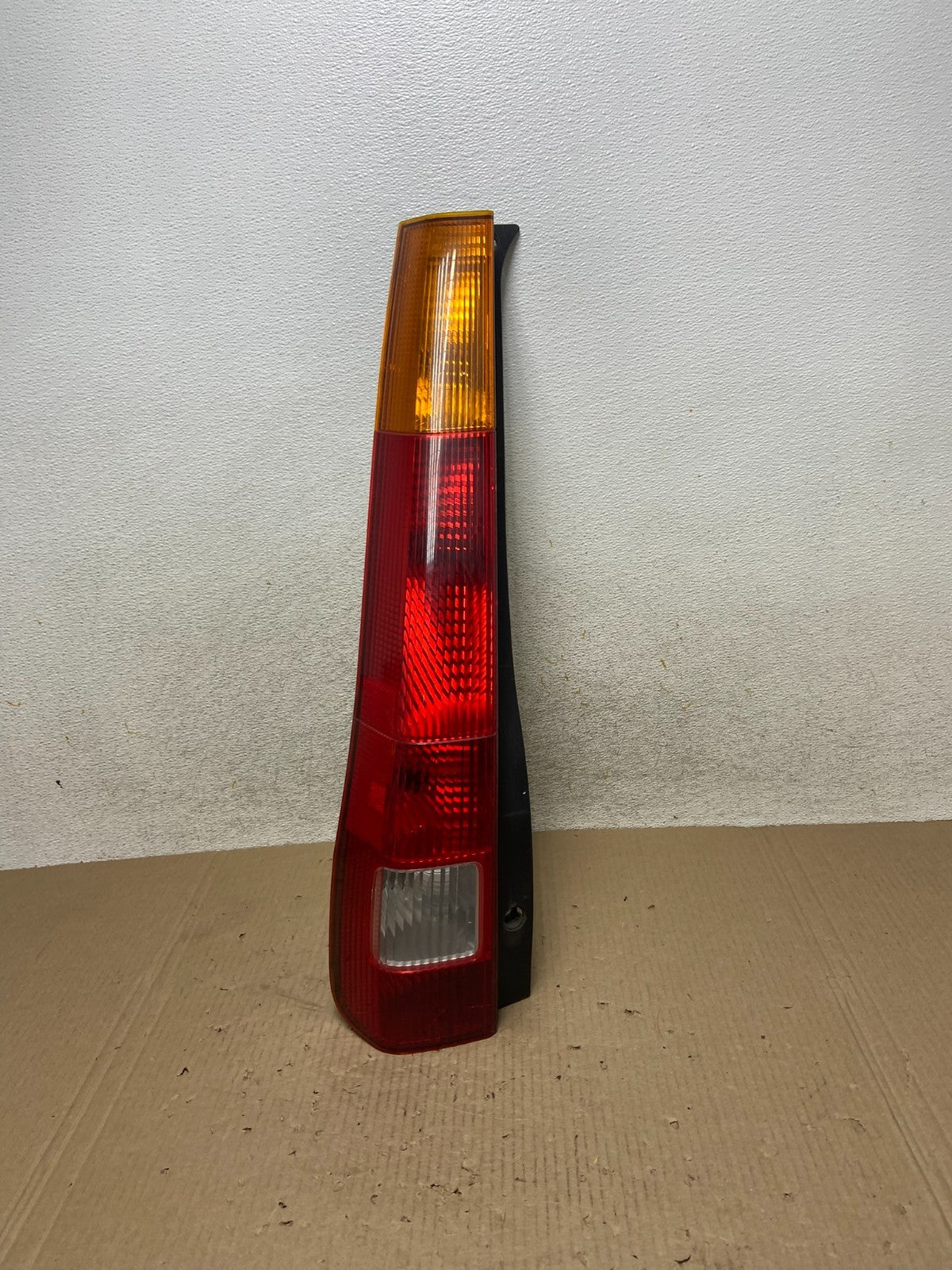 2002 2003 2004 Honda Crv Cr-v Left Driver Lh Tail Light AI9619 LK0