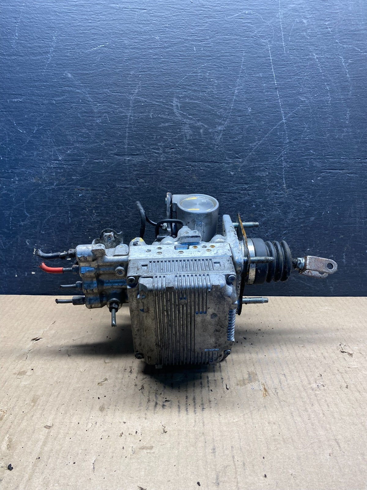 2010 - 2015 Toyota Prius ABS Brake Pump Anti Lock Module ag9746 DG5