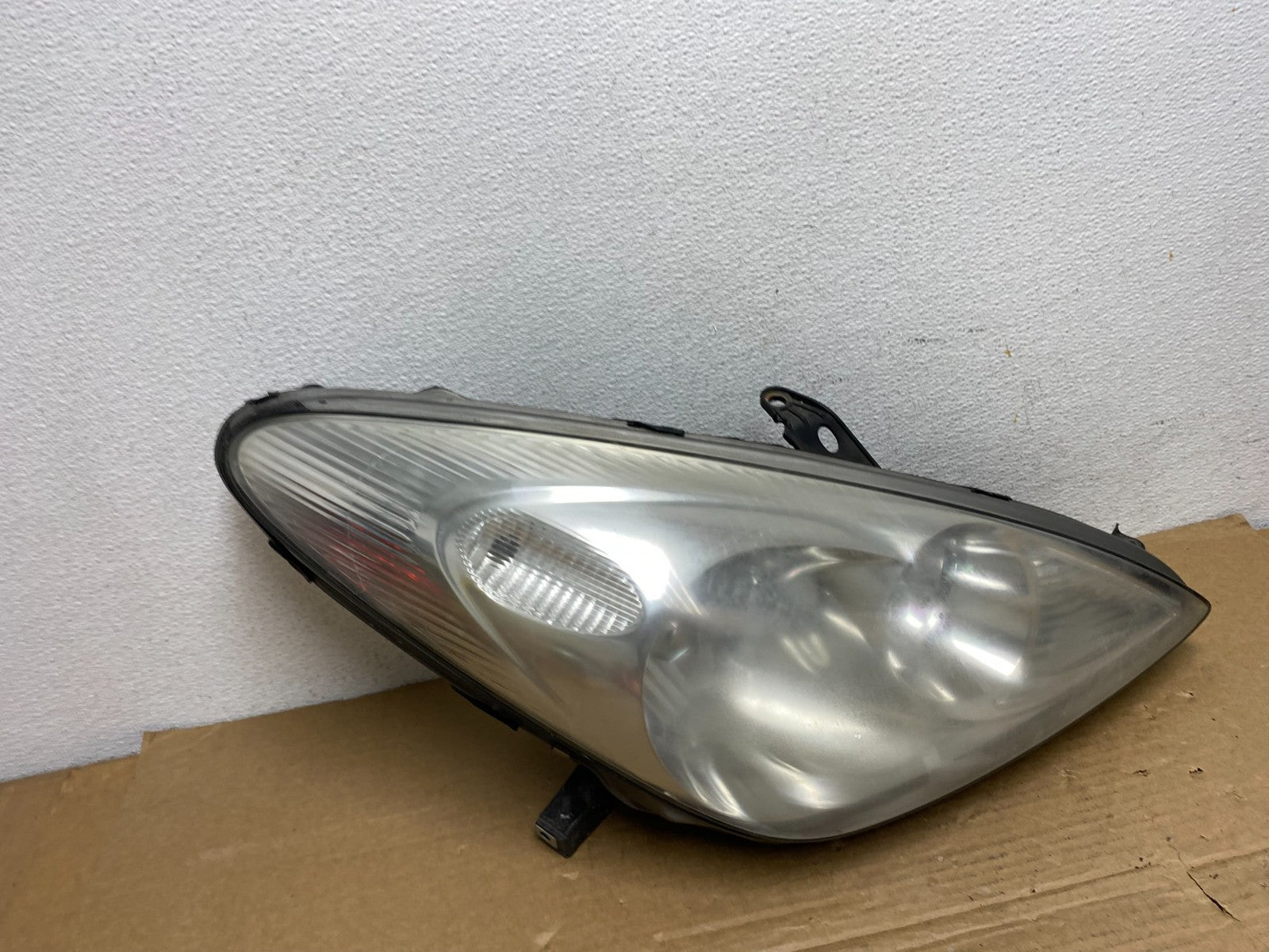 2002 - 2004 Lexus Es300 Es330 Right Passenger Headlight Hid Xenon AD3851 DW2