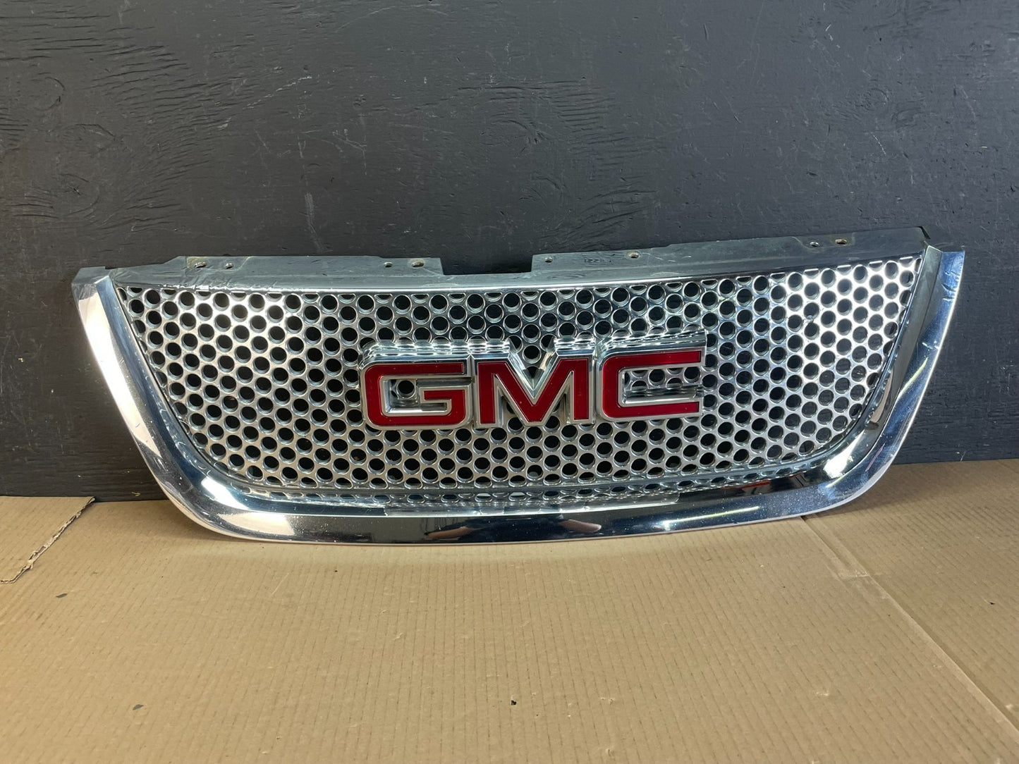 2011 to 2012 GMC Acadia Denali Front Upper Grill Grille ae3522 DG0