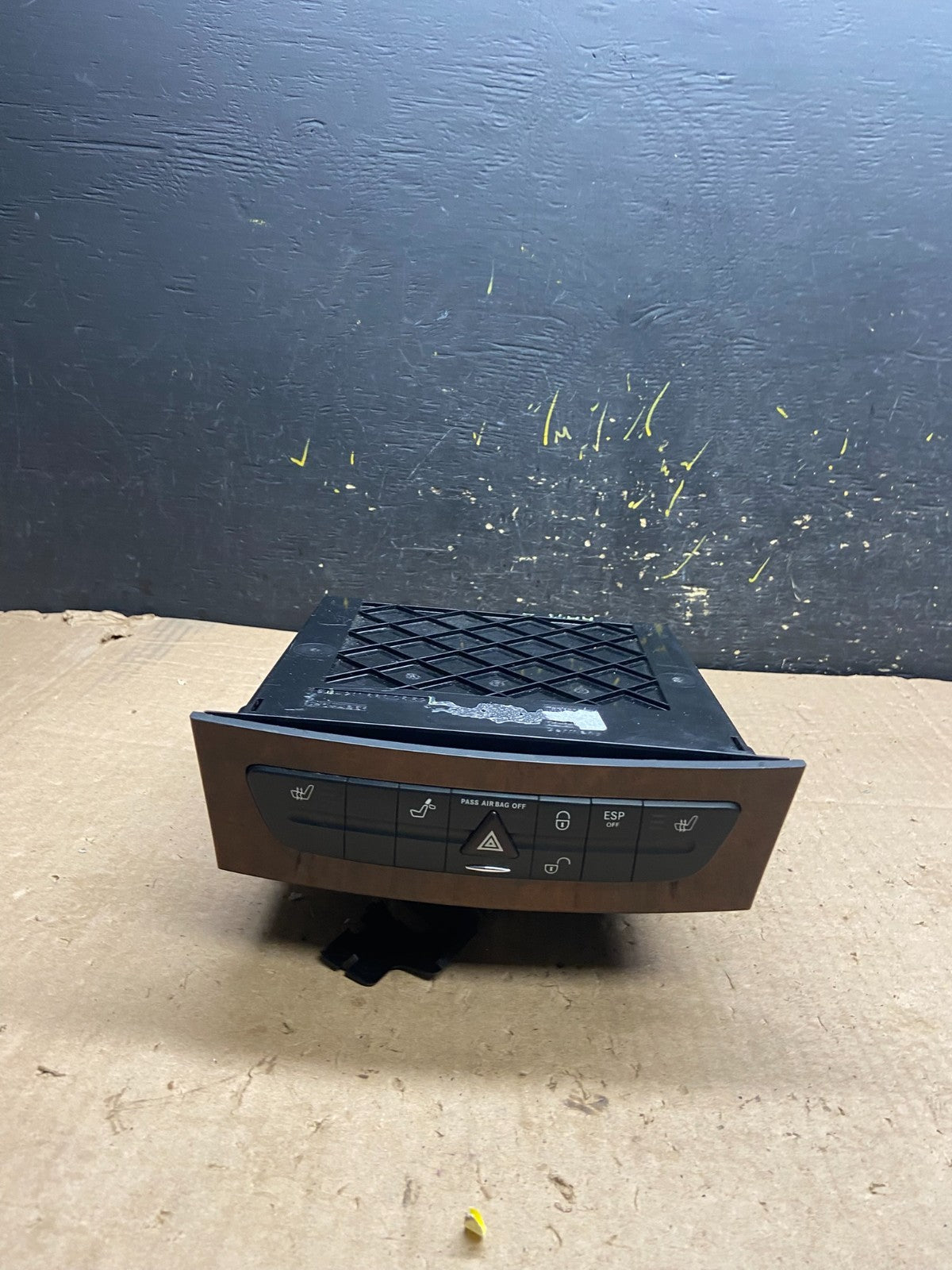 2006-2011 Mercedes W211 E350 E500 Center Console Switch Control Unit Z1644 DG0
