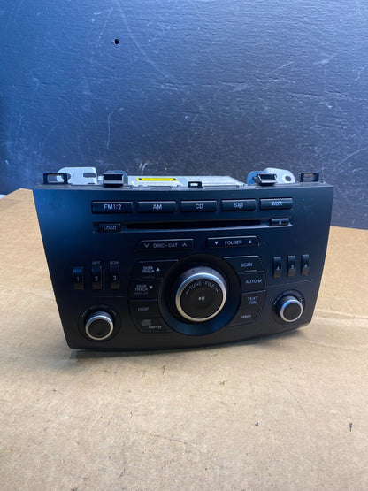 2010 2011 Mazda 3 Radio Stereo CD MP3 Player Control ad7349 DG0