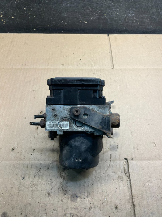 2003 - 2004 Ford Expedition ABS Anti Lock Brake Pump Module Oem v9090 DG0