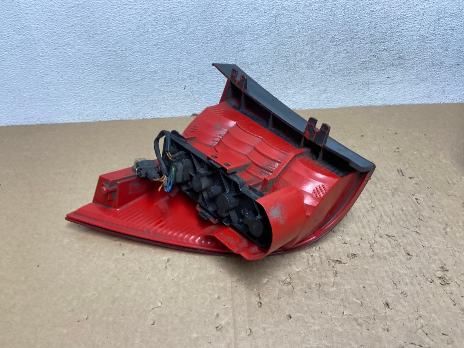 2002-2005 Mercedes ML350 ML-Class Left Driver Lh Side Tail Light AG1289 LK3