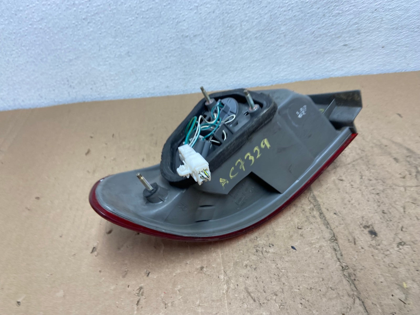 1998 1999 2000 Toyota Corolla Right Passenger Side Tail light AC7329 LK5
