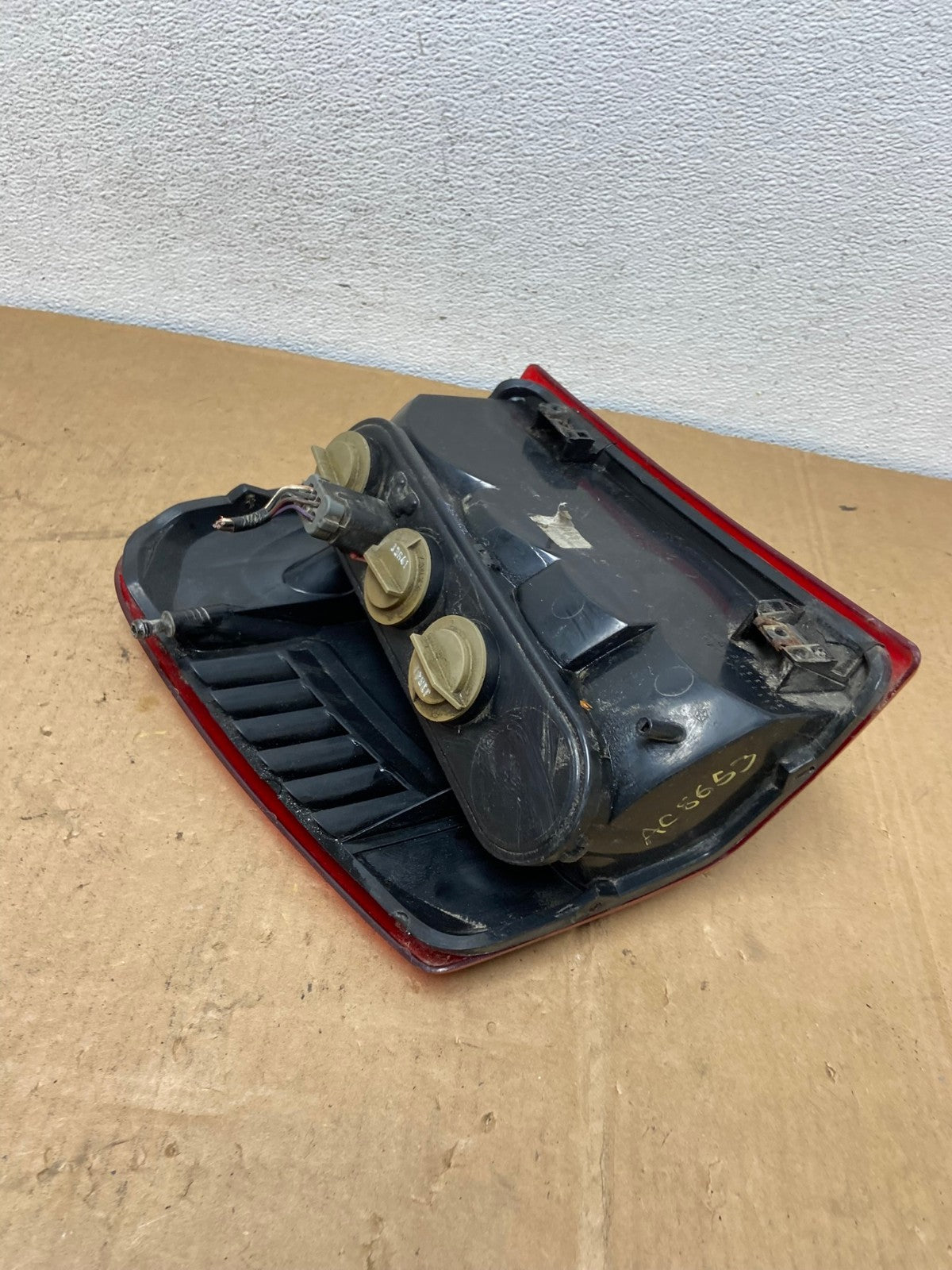 1999-2004 Jeep Grand Cherokee WJ Right Passenger Side Rh Tail Light AC8653 LK6