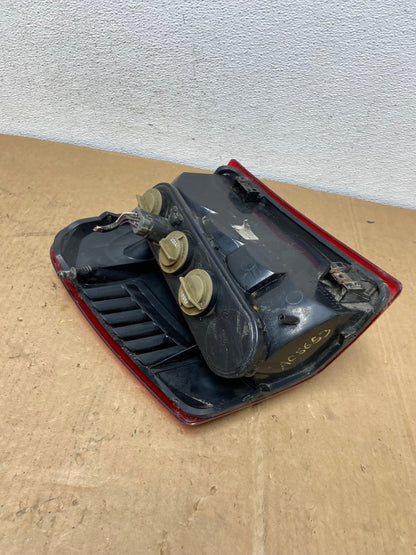 1999-2004 Jeep Grand Cherokee WJ Right Passenger Side Rh Tail Light AC8653 LK6