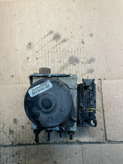 2003 - 2004 Ford Expedition ABS Anti Lock Brake Pump Module Oem v9090 DG5