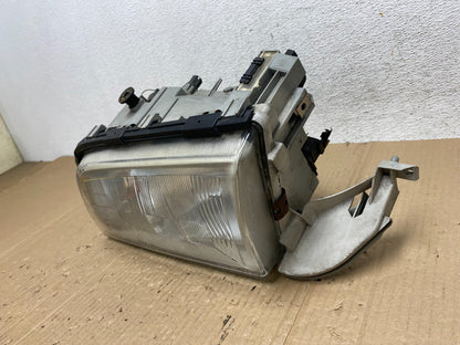 1997 - 2000 Mercedes C C230 W202 Front Left Driver LH Headlight AE9048 DG1