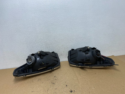 2001 - 2003 Toyota Rav4 Left+Right Side Headlights Halogen TYC AG2308 DW9
