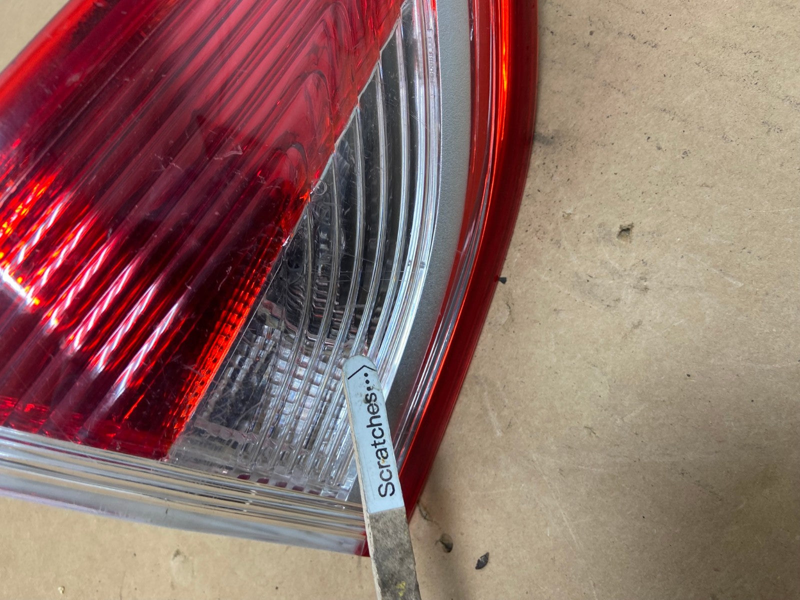 2013 to 2016 Ford Escape Left Driver LH Side Inner Tail Light AAD2646 LK3