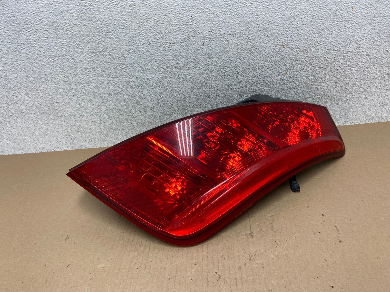 2003 2004 2005 Nissan Murano Right Passenger Rh Side Tail Light AE7194 LK0