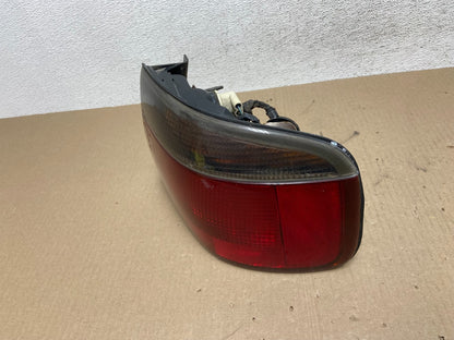 1998 to 2004 Cadillac Seville Right Passenger RH Tail Light AE6980 DG1