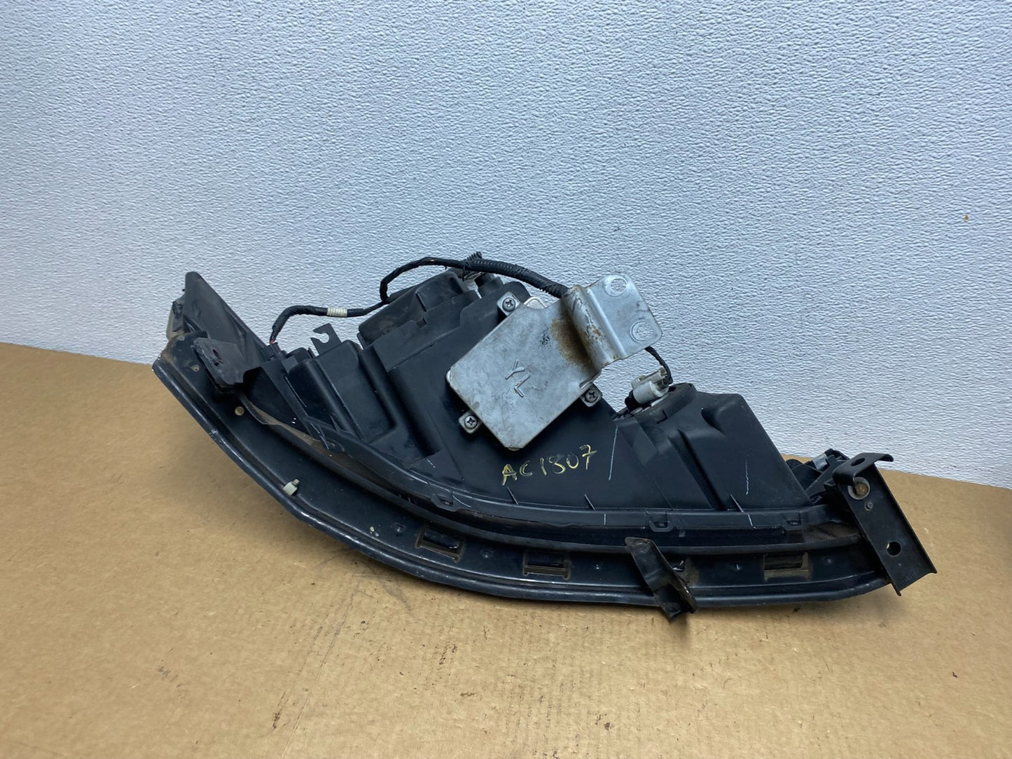 2004 2005 2006 Acura TL Headlight Left Driver LH Side Xenon HID AC1807 DW7